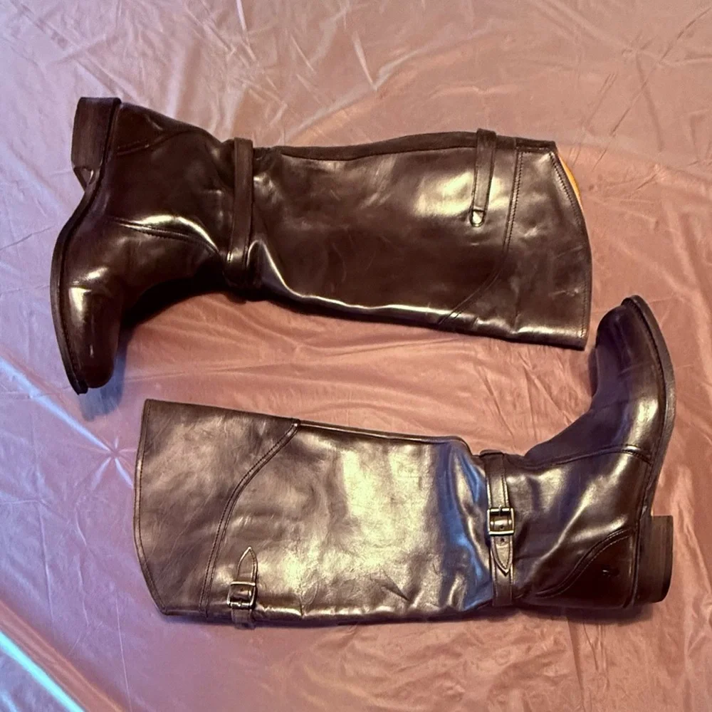 FRYE Dorado 77561 Brown Knee High Buckle Riding Boots Size 6.5 MSRP $598